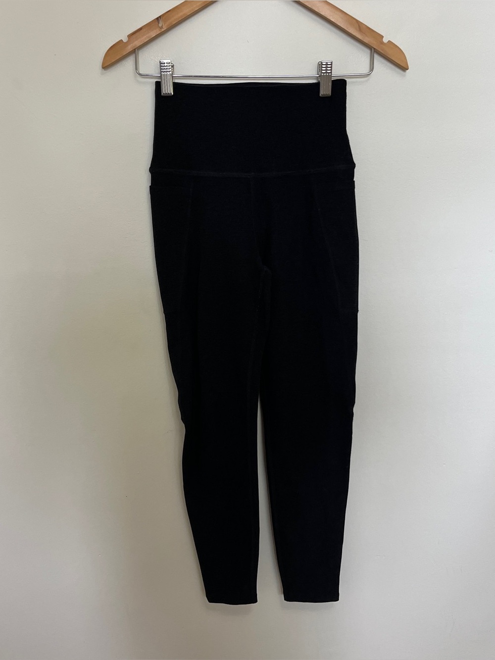 Beyond Yoga Black Spacedye Side Pocket Leggings Size Small